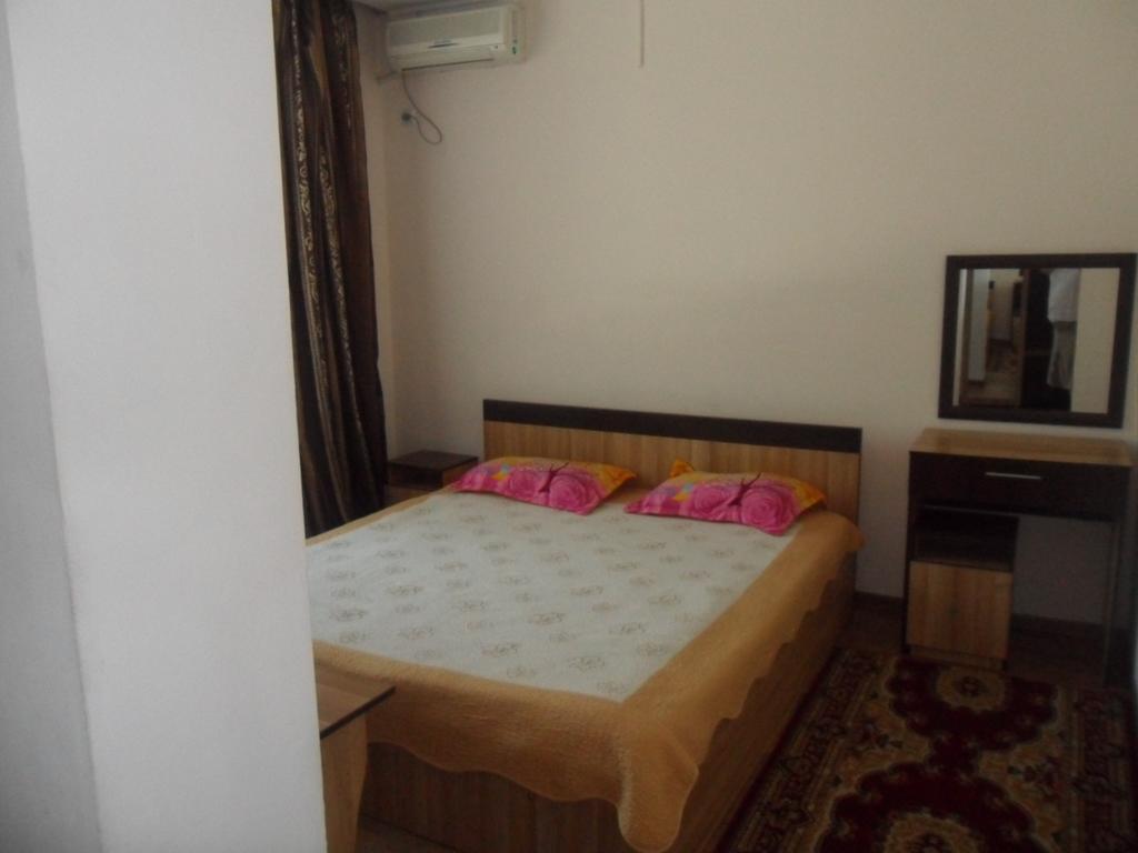 Kuze Hostel Almaty Exterior foto
